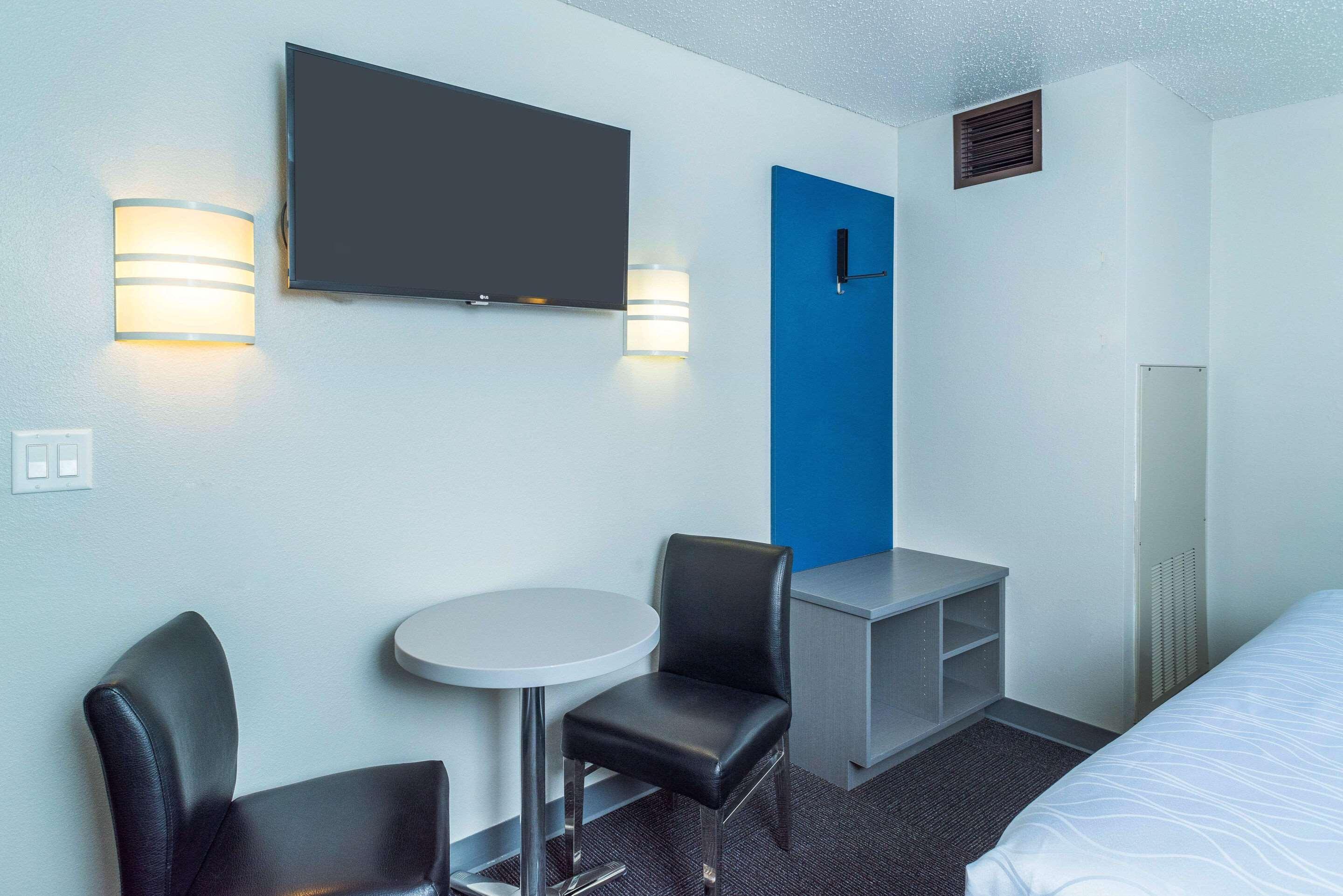 Studio Z, Ascend Hotel Collection Saint-Robert Exterior foto